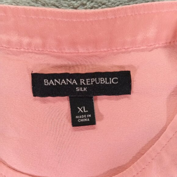 Banana Republic 100% Silk Top Blouse Women's XL Pink Semi Sheer Long Sleeve - Picture 8 of 10